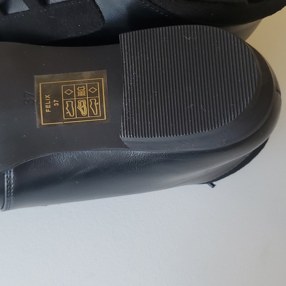 Chelsea-Crew Lace Up Booties NWOB - Picture 6 of 6